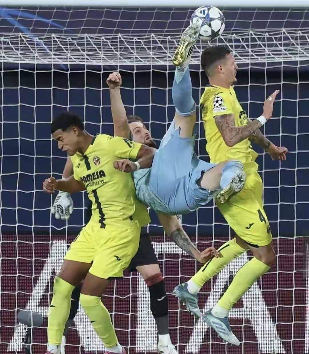 关于集结日突围战来临,比利亚雷亚尔围绕欧冠外线爆发,话题不断,高层口径保持一致的信息 关于集结日突围战来临,比利亚雷亚尔围绕欧冠外线爆发,话题不断,高层口径保持一致的信息